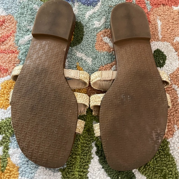 Sam Edelman wicker style sandal. - Picture 2 of 2